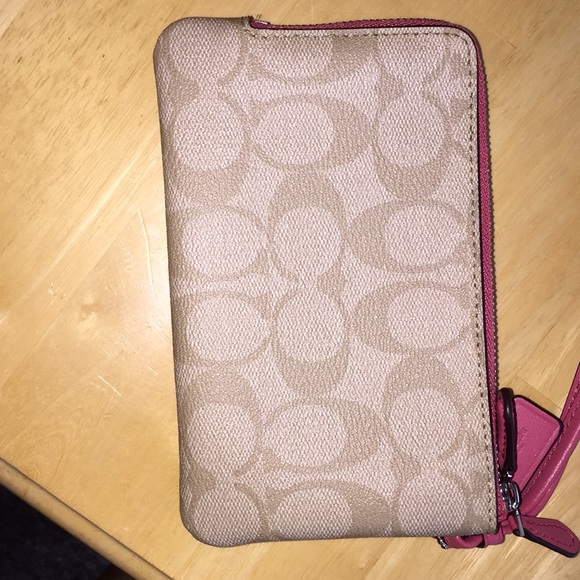 Wristlet - Picture 2 of 4